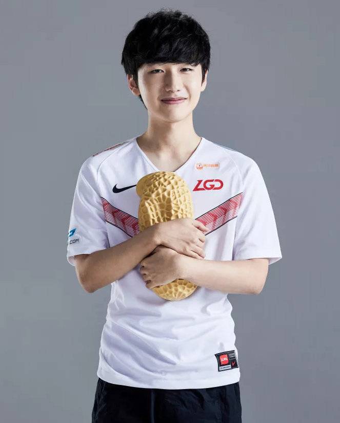 禁区内对抗 禁区内对抗