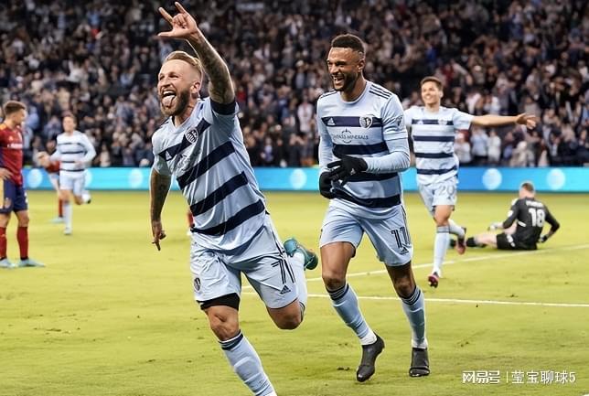 杀莱万双响 杀莱万双响