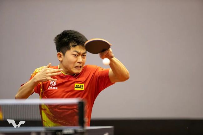 也为戴维斯 也为戴维斯